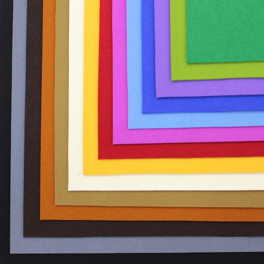 100% wool felt 50x50 cm